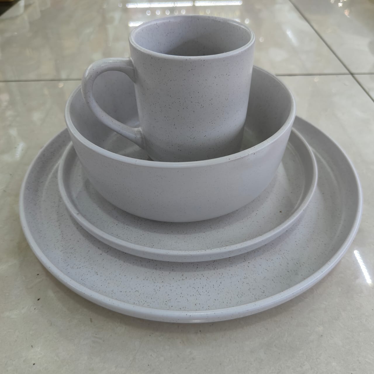 Untitledgreydinnerset