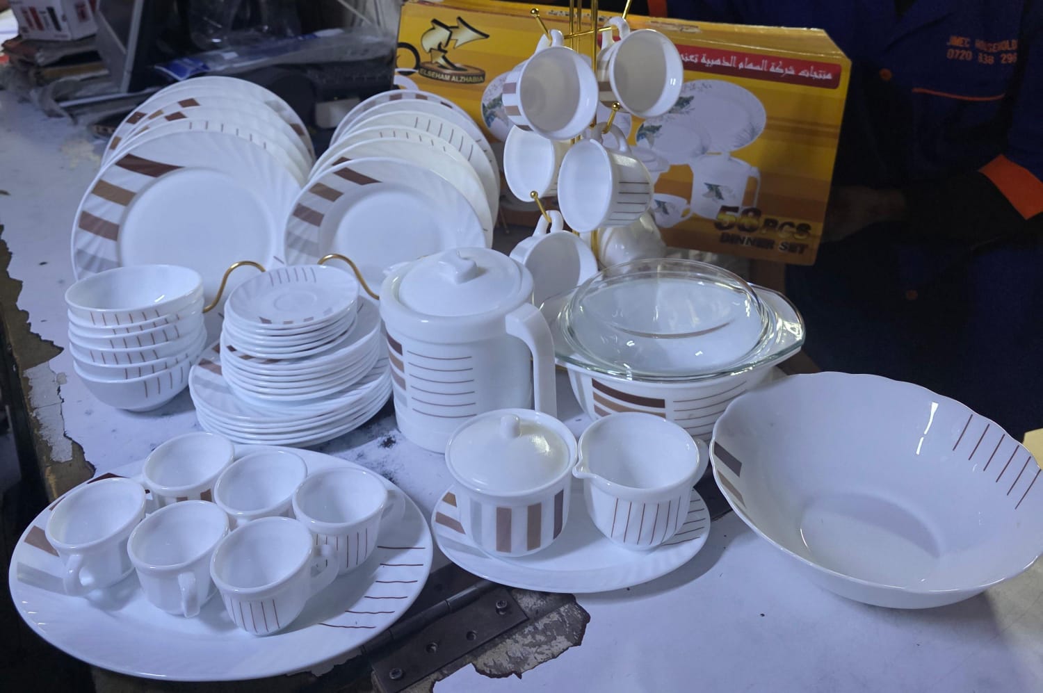 3strips 58pc dinner set