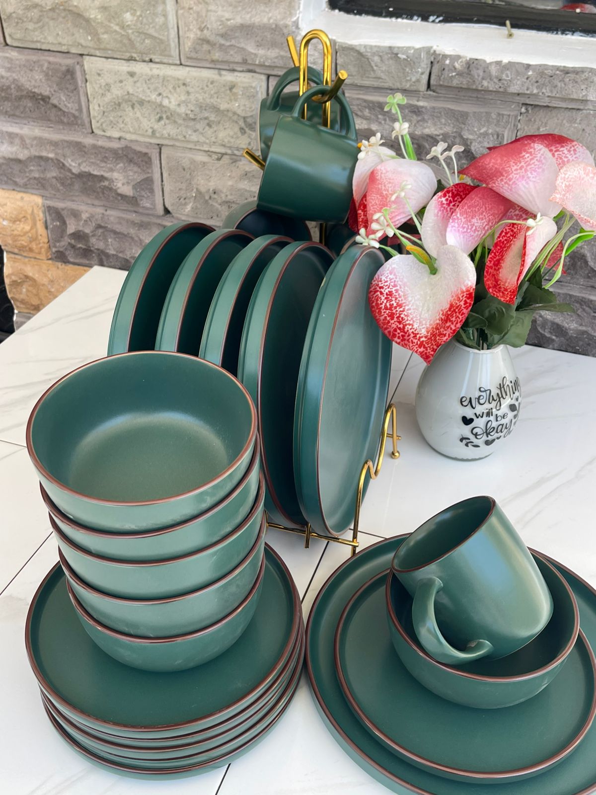 green diiner set