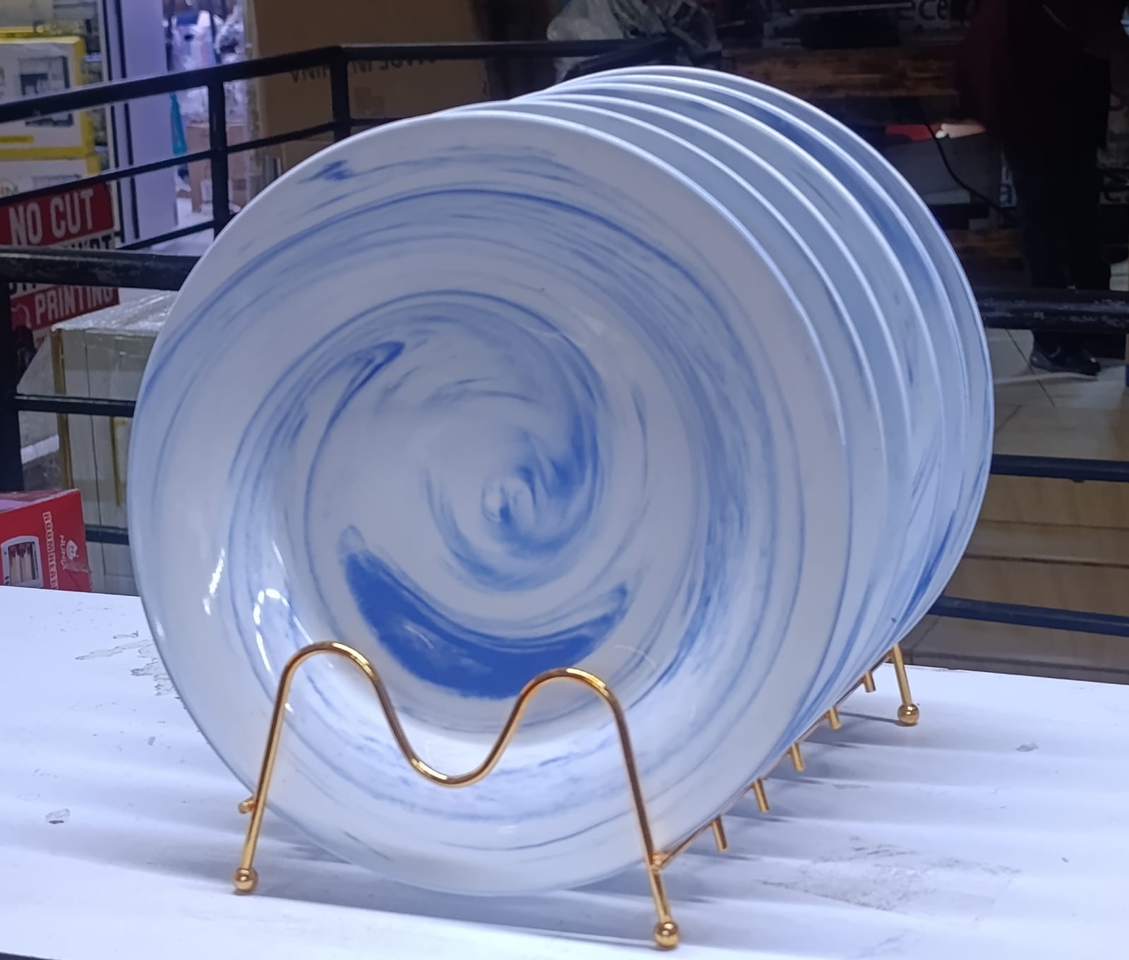 blue patches plate