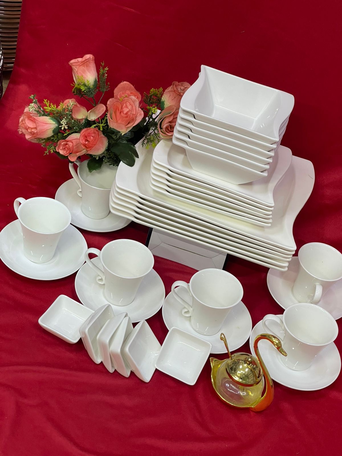 36 unique dinner set